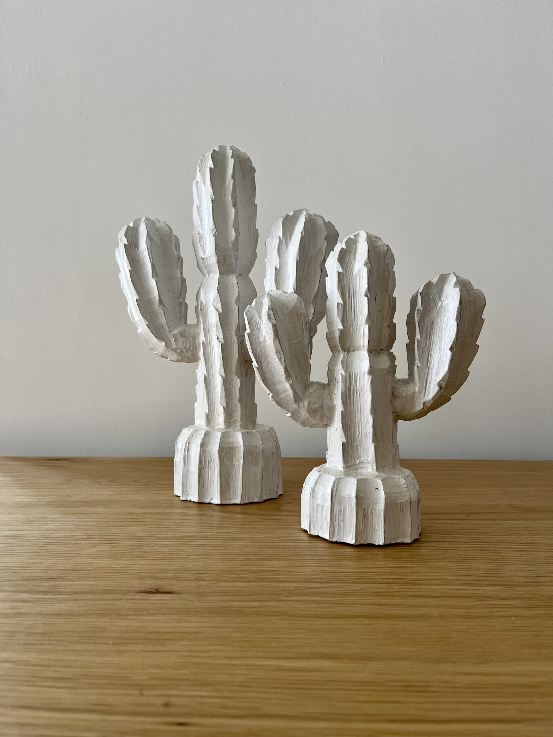 Cactus décoratifs en bois sur standard - hauteur 25x15x4.5cm - Ornement de  fenêtre 